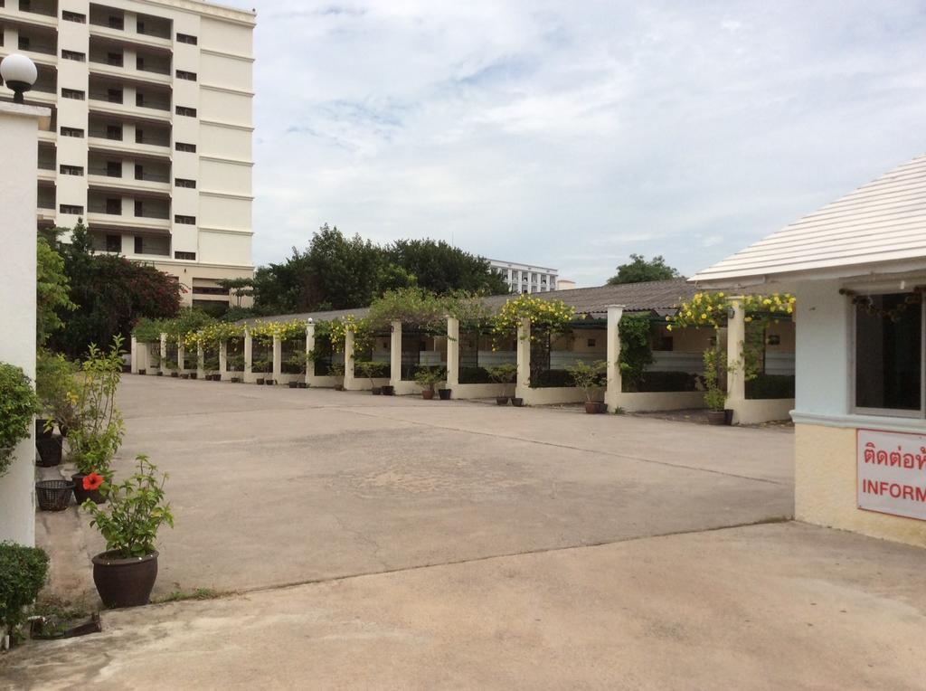Money Resort Pattaya Buitenkant foto